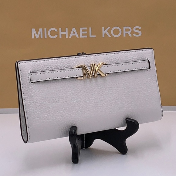 Michael Kors Reed Large Bifold Pebbled Leather Snap Wallet Card Case Optic White - Picture 1 of 11